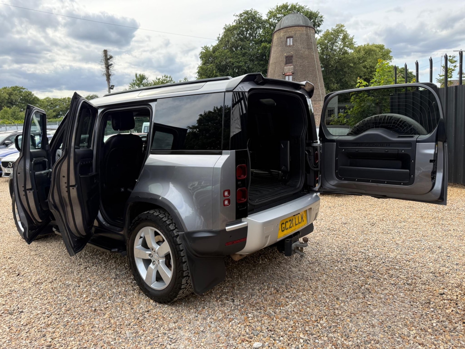 Used Land Rover Defender 110 for sale - 77723945: Photo 65