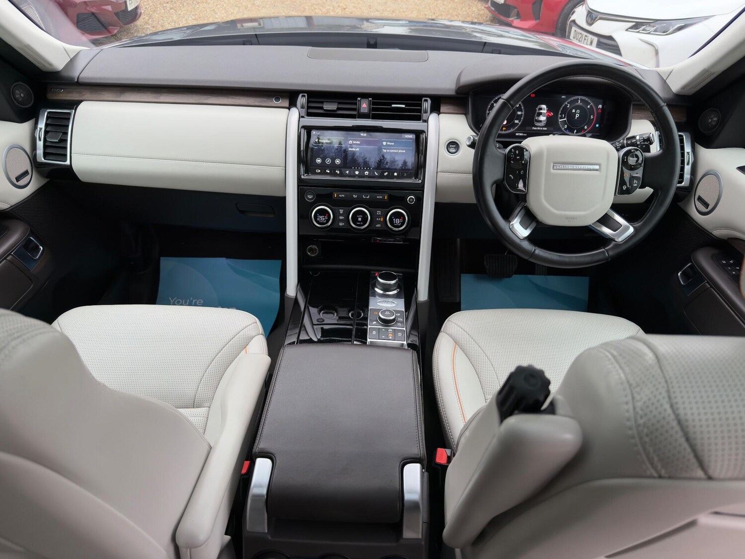 Used Land Rover Discovery 2018 for sale - 77723679: Photo 11