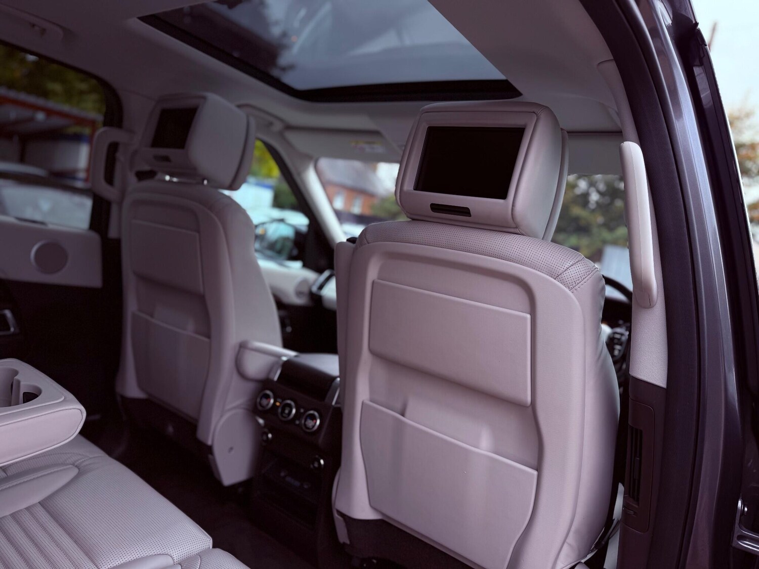 Used Land Rover Discovery 2018 for sale - 77723679: Photo 23