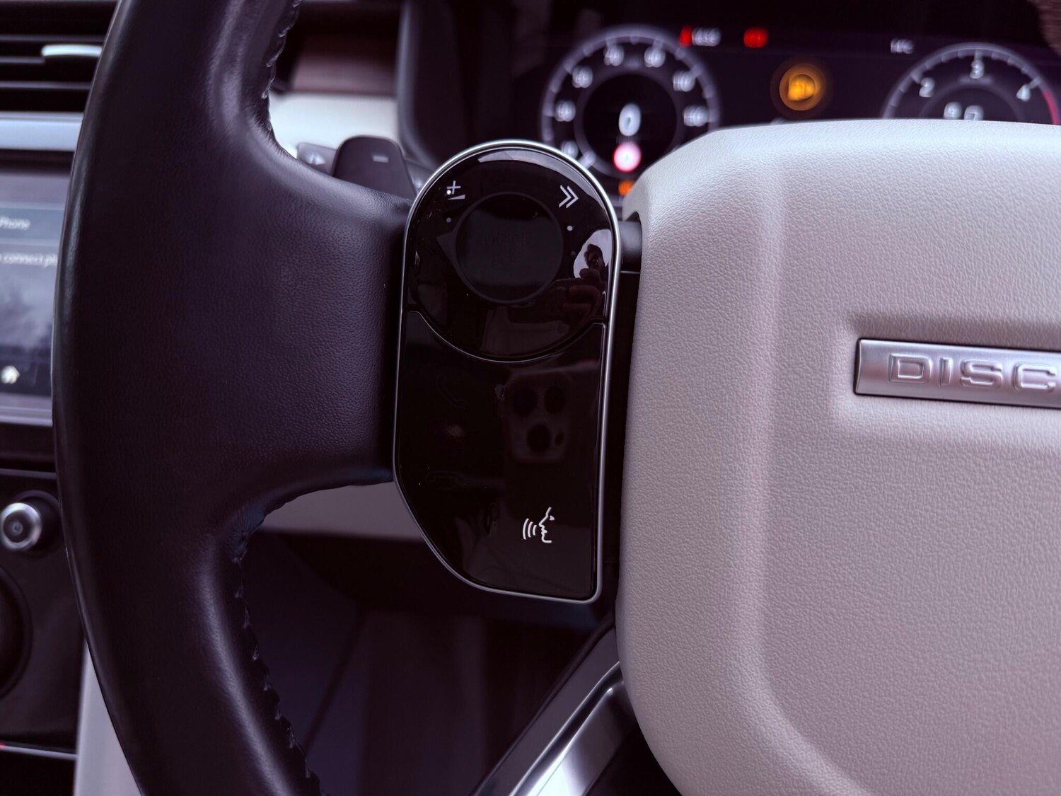 Used Land Rover Discovery 2018 for sale - 77723679: Photo 38