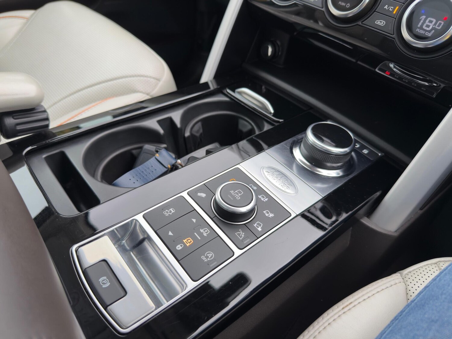 Used Land Rover Discovery 2018 for sale - 77723679: Photo 47