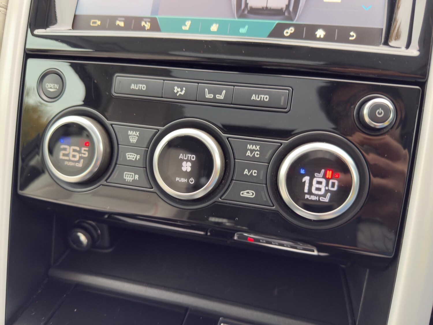 Used Land Rover Discovery 2018 for sale - 77723679: Photo 53