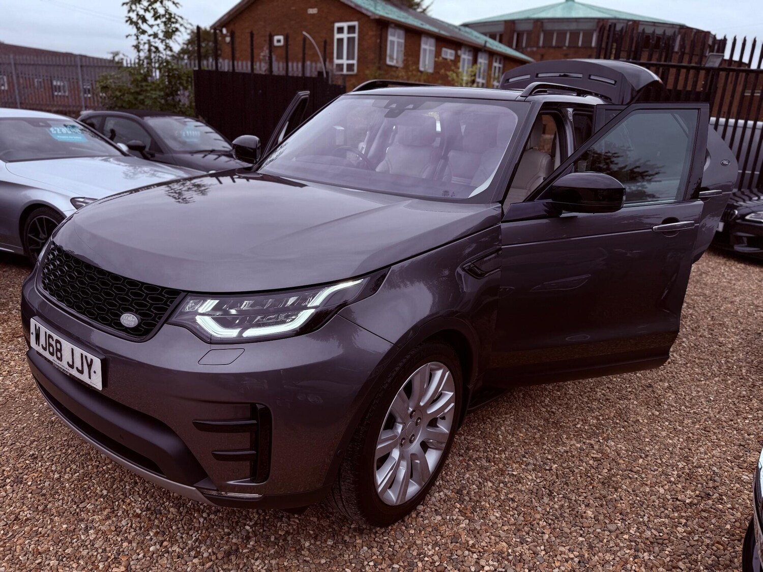 Used Land Rover Discovery 2018 for sale - 77723679: Photo 57