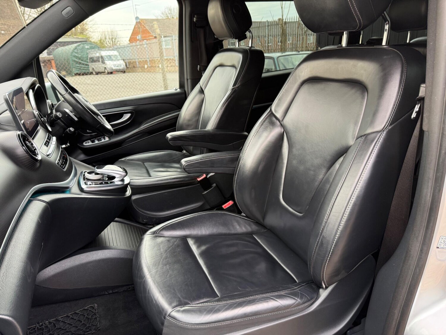 Used Mercedes-Benz V-Class for sale - 78100330: Photo 17