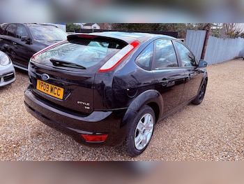 Used Ford Focus 2009 for sale - 77724248: Photo