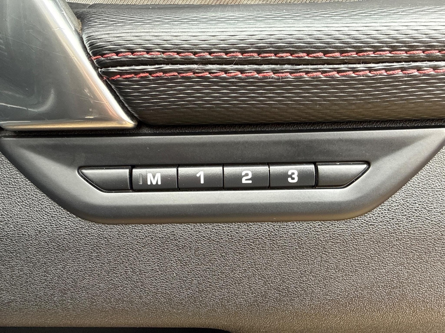 Used Land Rover Discovery Sport for sale - 78205085: Photo 32