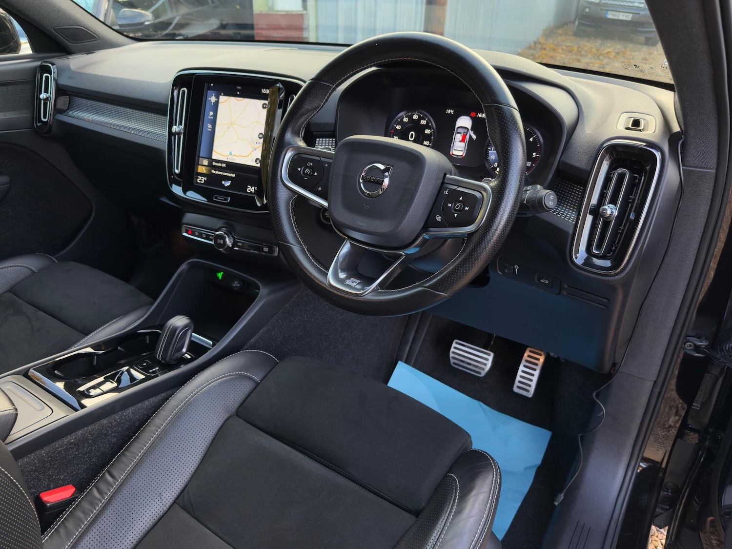 Used Volvo XC40 2020 for sale - 77723404: Photo 10