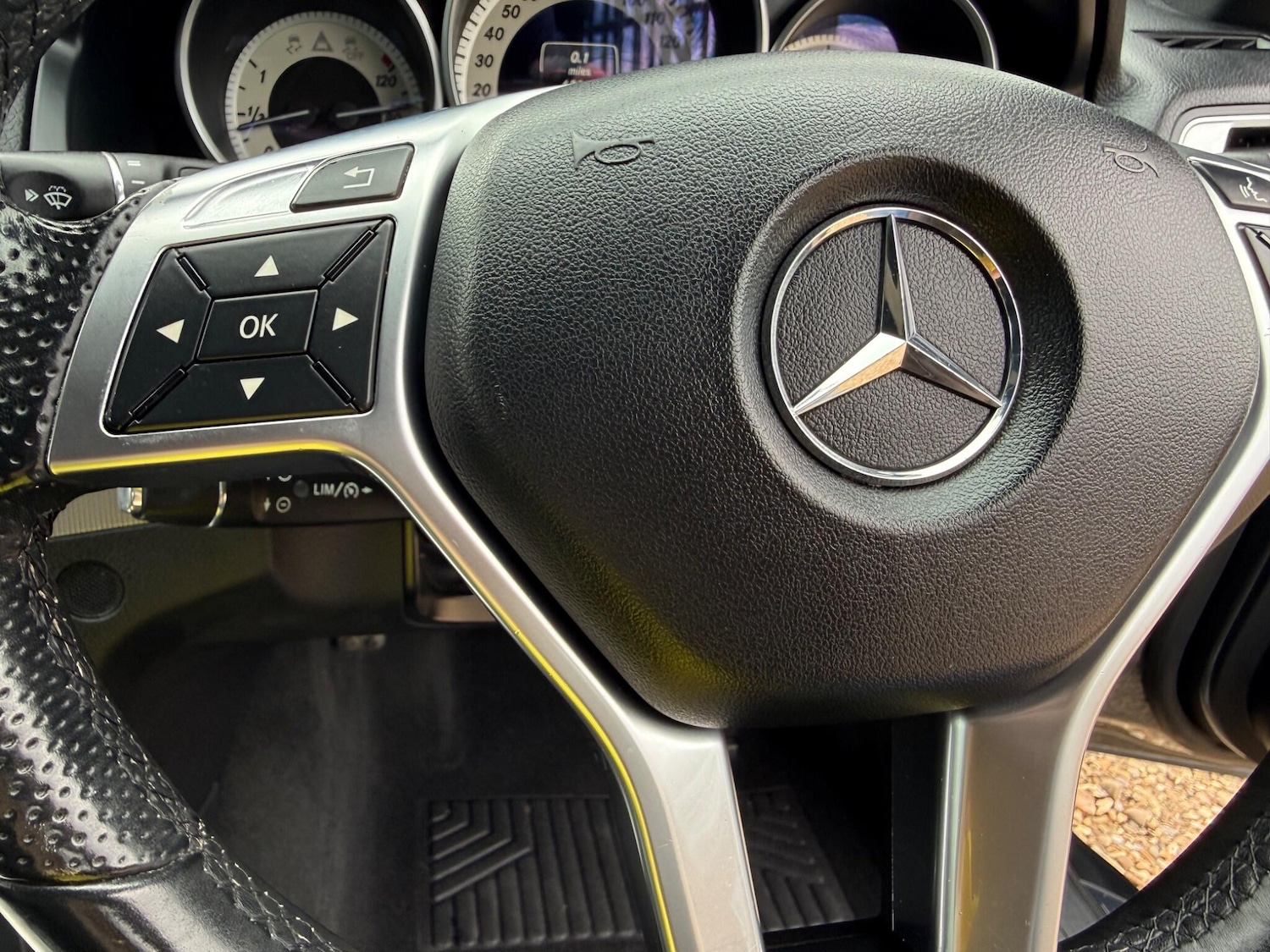 Used Mercedes-Benz E Class for sale - 77793682: Photo 17