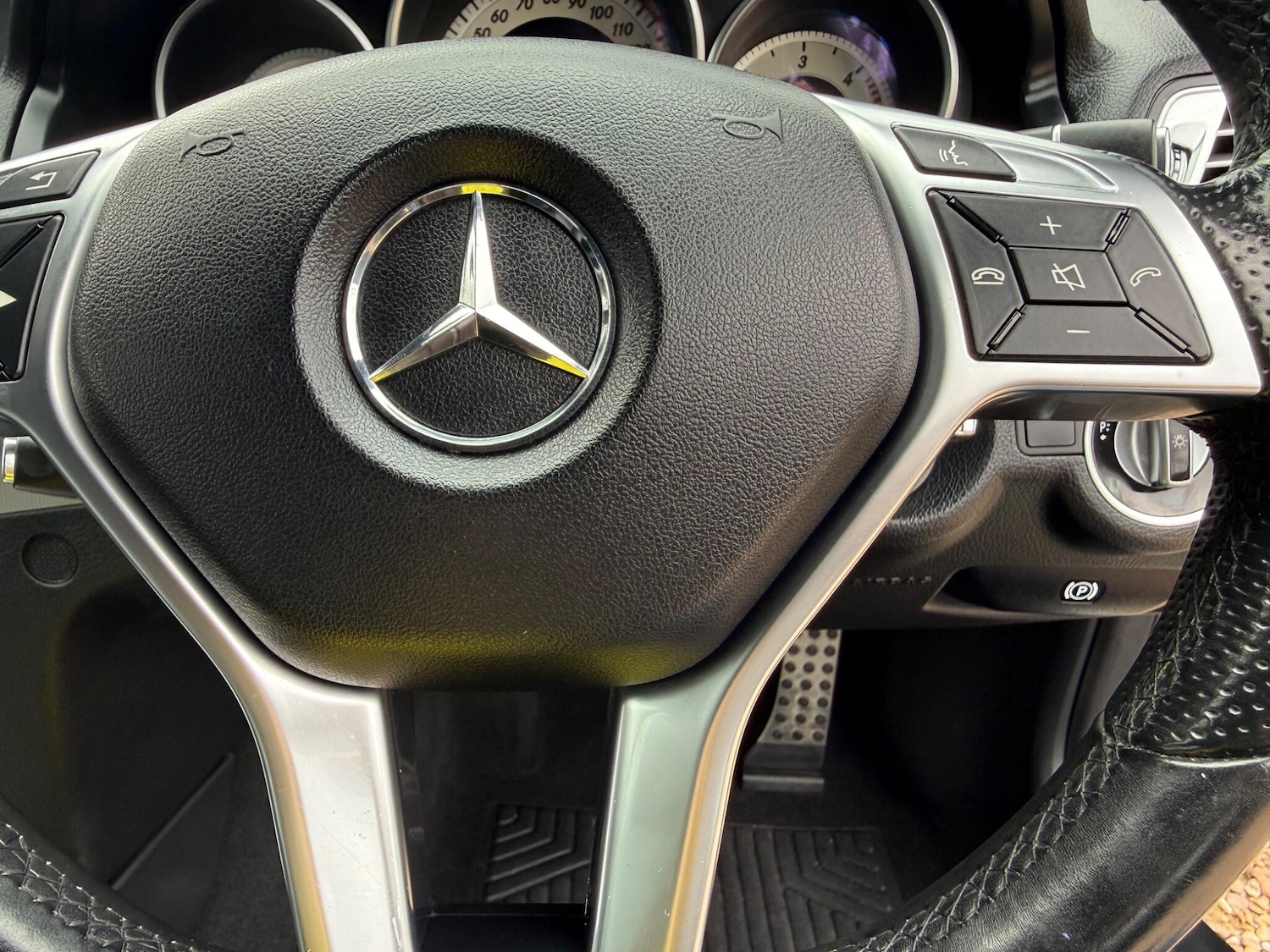 Used Mercedes-Benz E Class for sale - 77793682: Photo 19