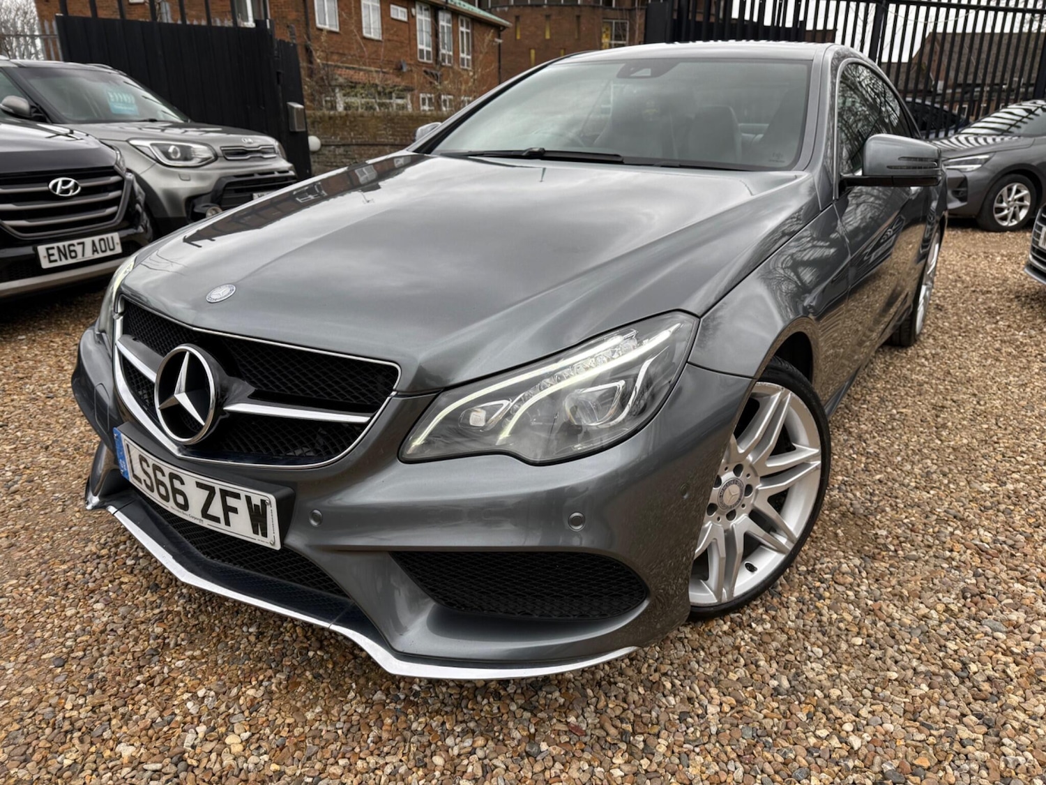 Used Mercedes-Benz E Class for sale - 77793682: Photo 3