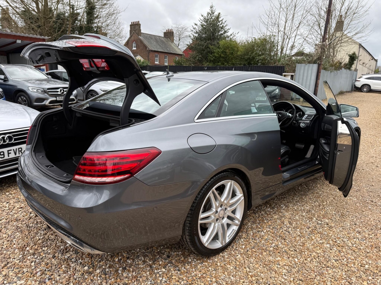 Used Mercedes-Benz E Class for sale - 77793682: Photo 32