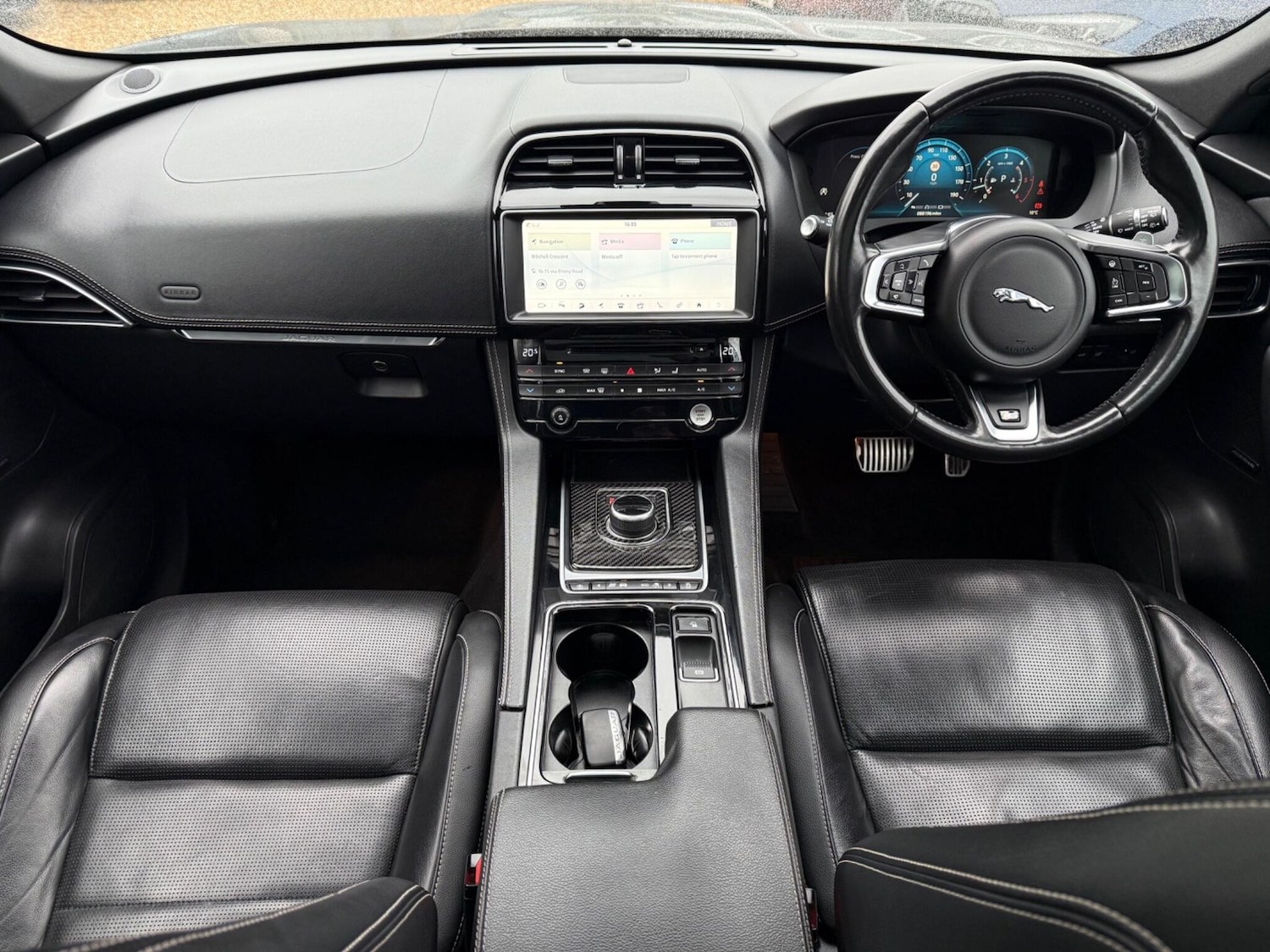 Used Jaguar F-Pace 2017 for sale - 77892241: Photo 10