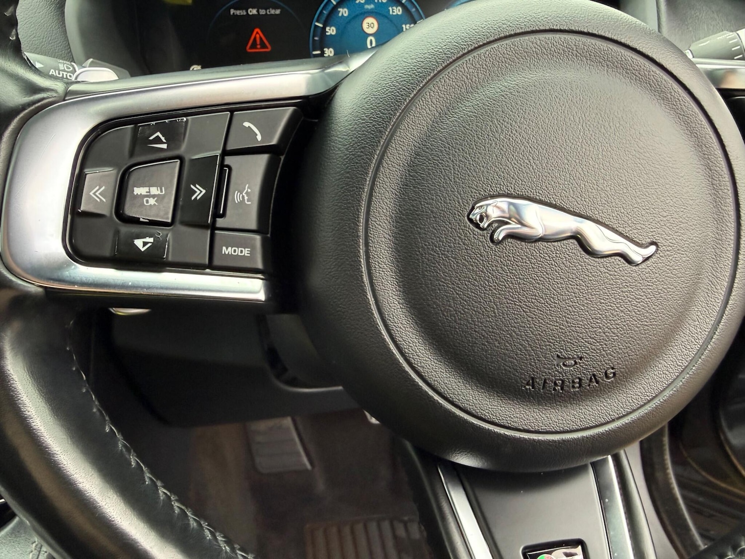 Used Jaguar F-Pace 2017 for sale - 77892241: Photo 22