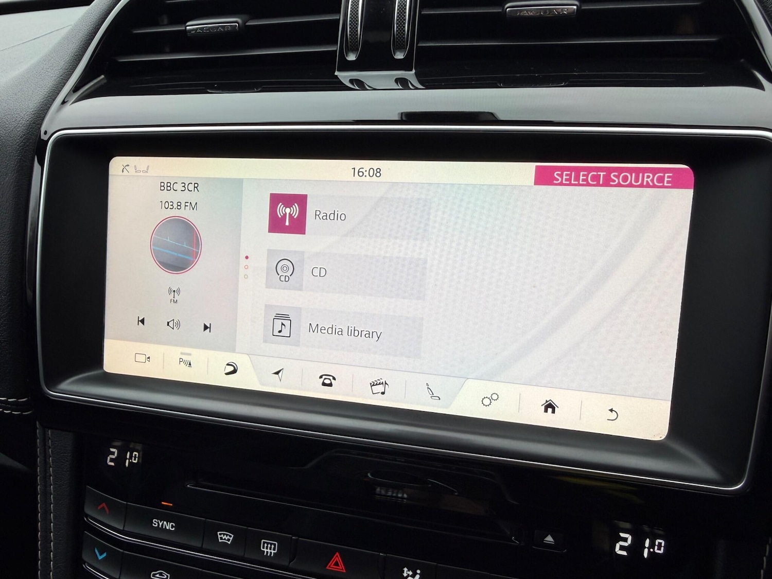 Used Jaguar F-Pace 2017 for sale - 77892241: Photo 29