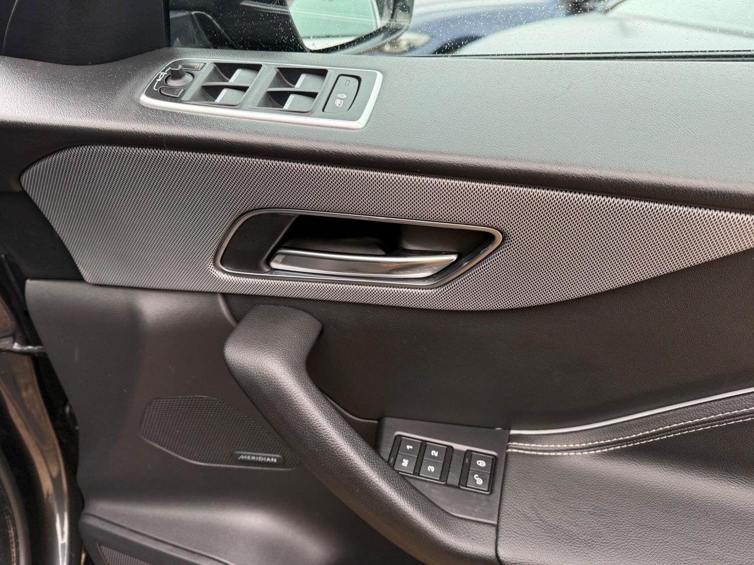 Used Jaguar F-Pace 2017 for sale - 77892241: Photo 38