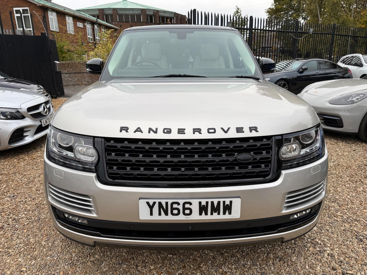 Used Land Rover Range Rover for sale - 77723438: Photo 2