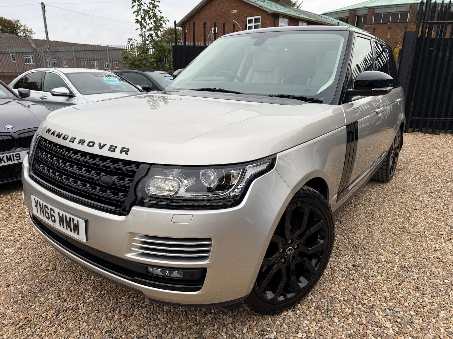 Used Land Rover Range Rover for sale - 77723438: Photo 3