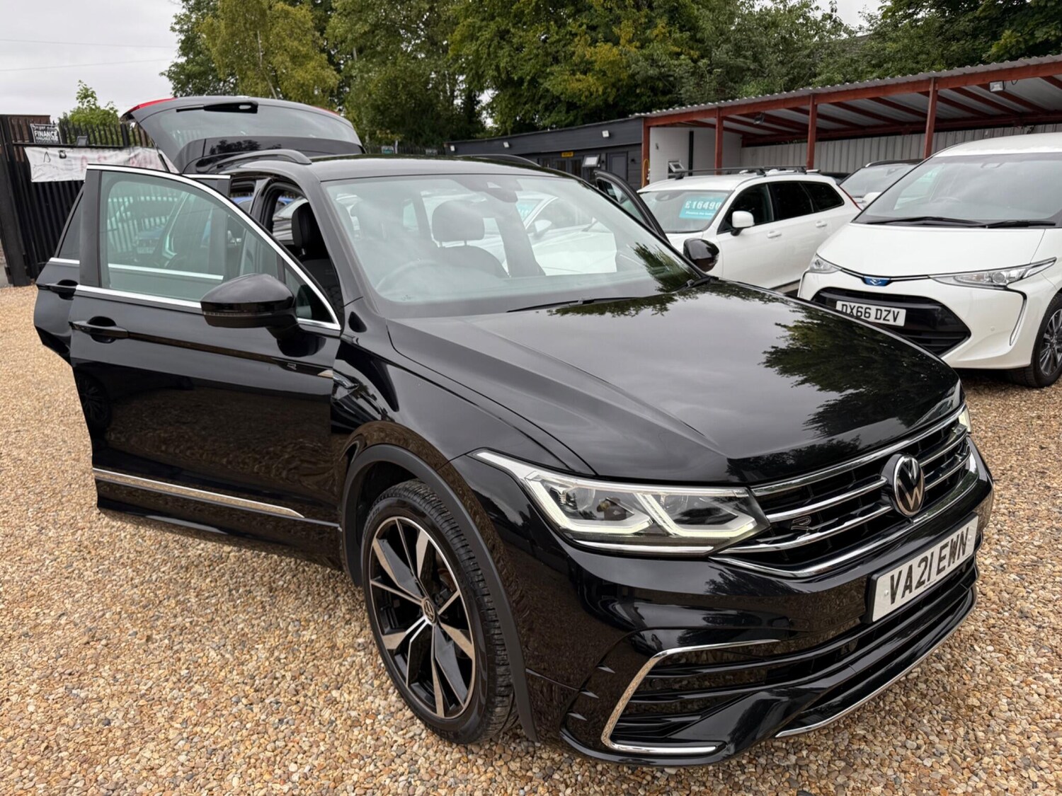 Used Volkswagen Tiguan 2021 for sale - 77940548: Photo 42