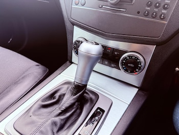 Used Mercedes-Benz C Class 2010 for sale - 77723258: Photo