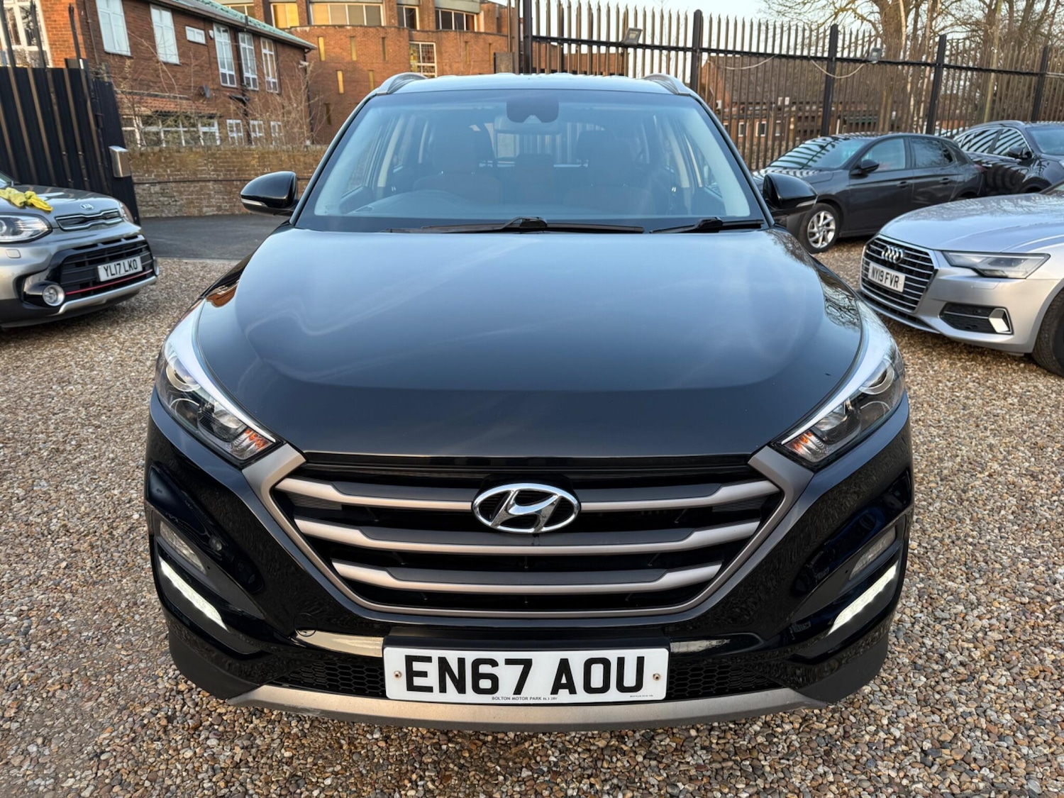 Used Hyundai TUCSON for sale - 77738062: Photo 2