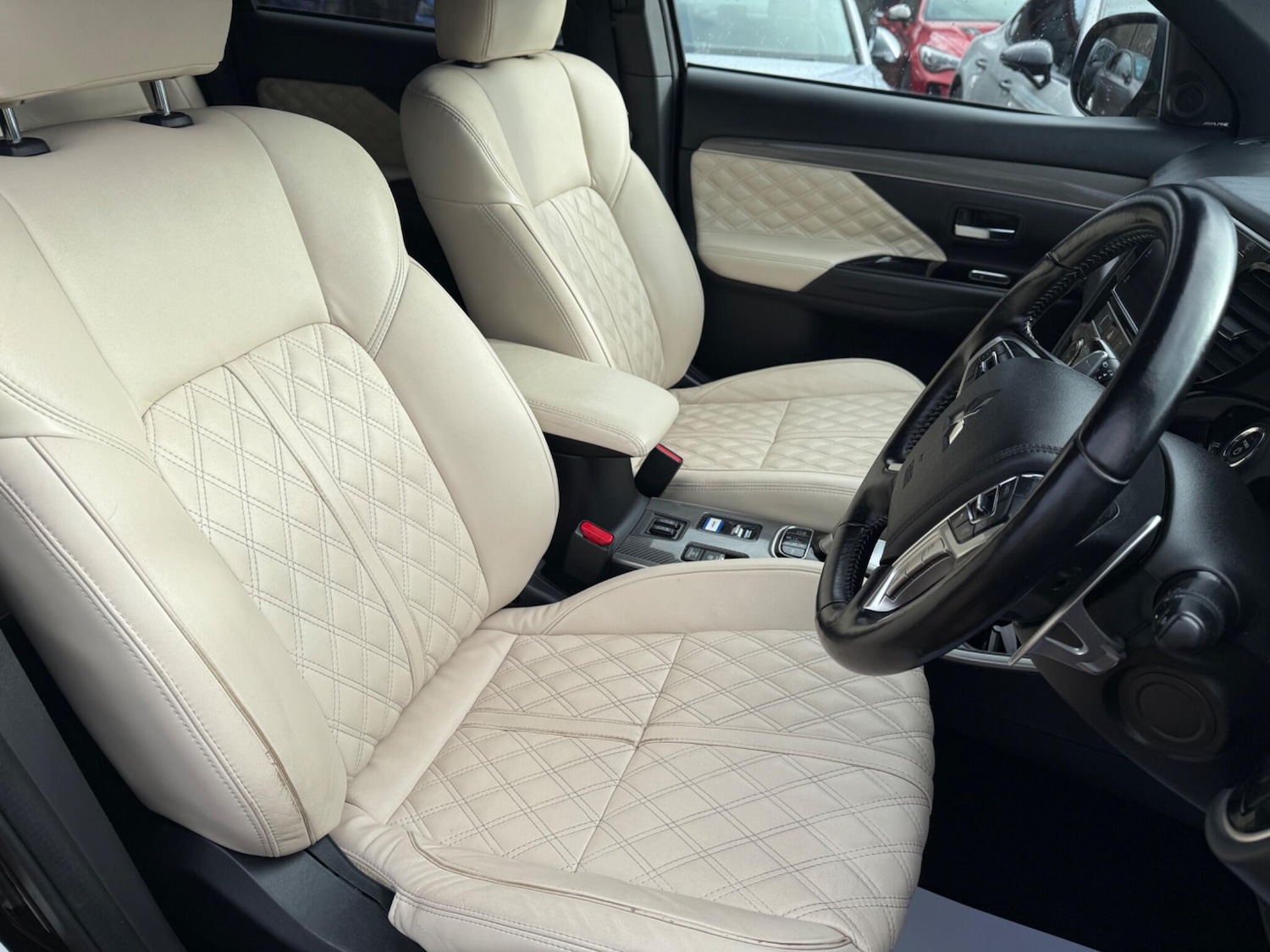 Used Mitsubishi Outlander for sale - 77769731: Photo 16