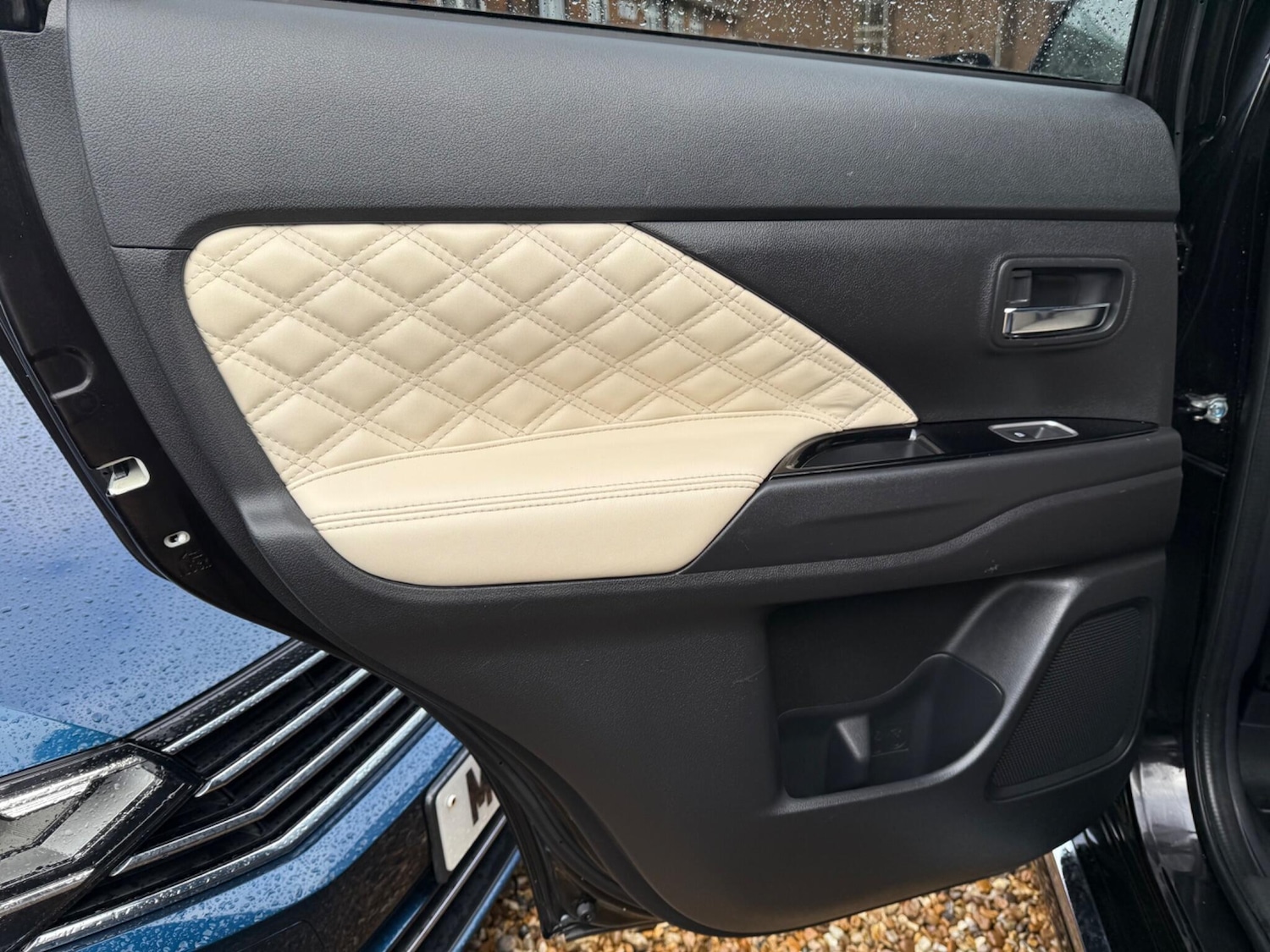 Used Mitsubishi Outlander for sale - 77769731: Photo 32