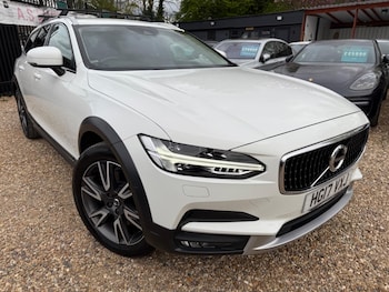 Used Volvo V90 Cross Country 2017 for sale - 77723515: Photo