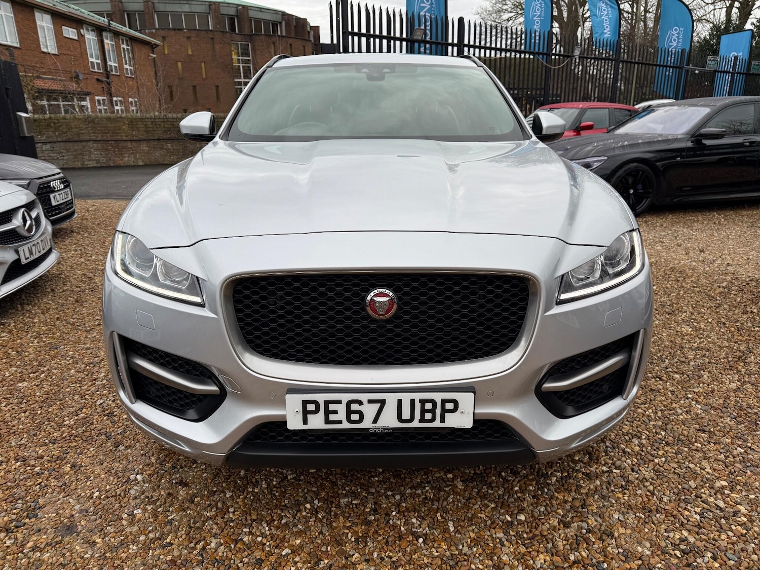 Used Jaguar F-Pace 2017 for sale - 78062858: Photo 2