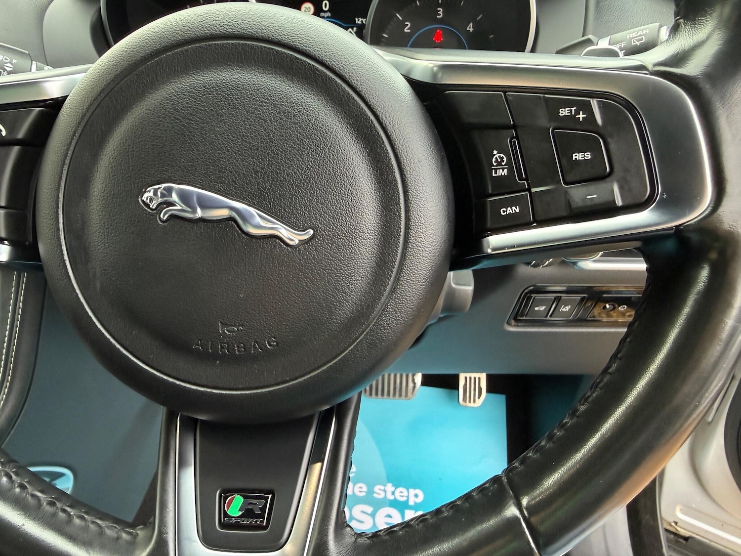 Used Jaguar F-Pace 2017 for sale - 78062858: Photo 24