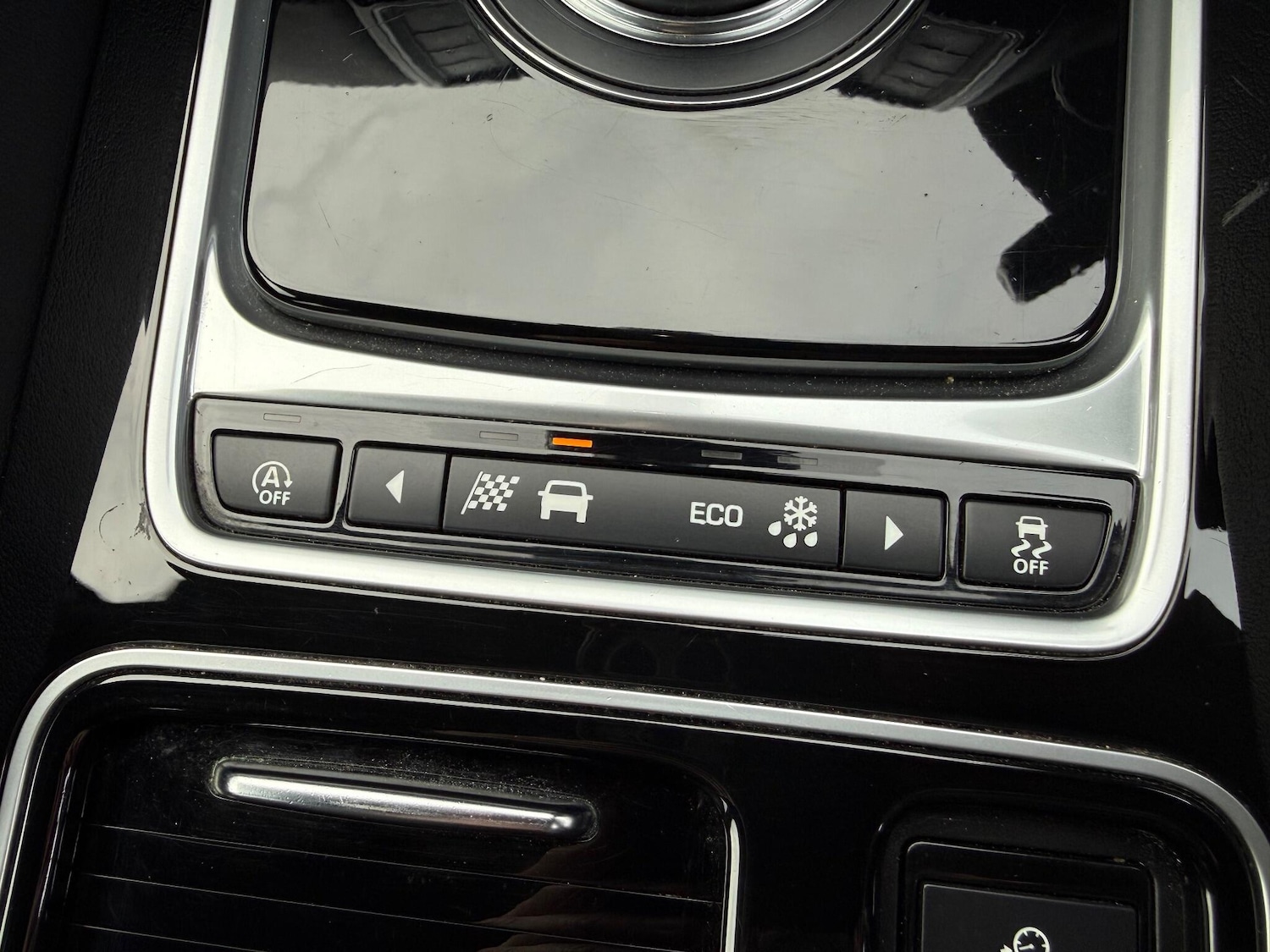 Used Jaguar F-Pace 2017 for sale - 78062858: Photo 28