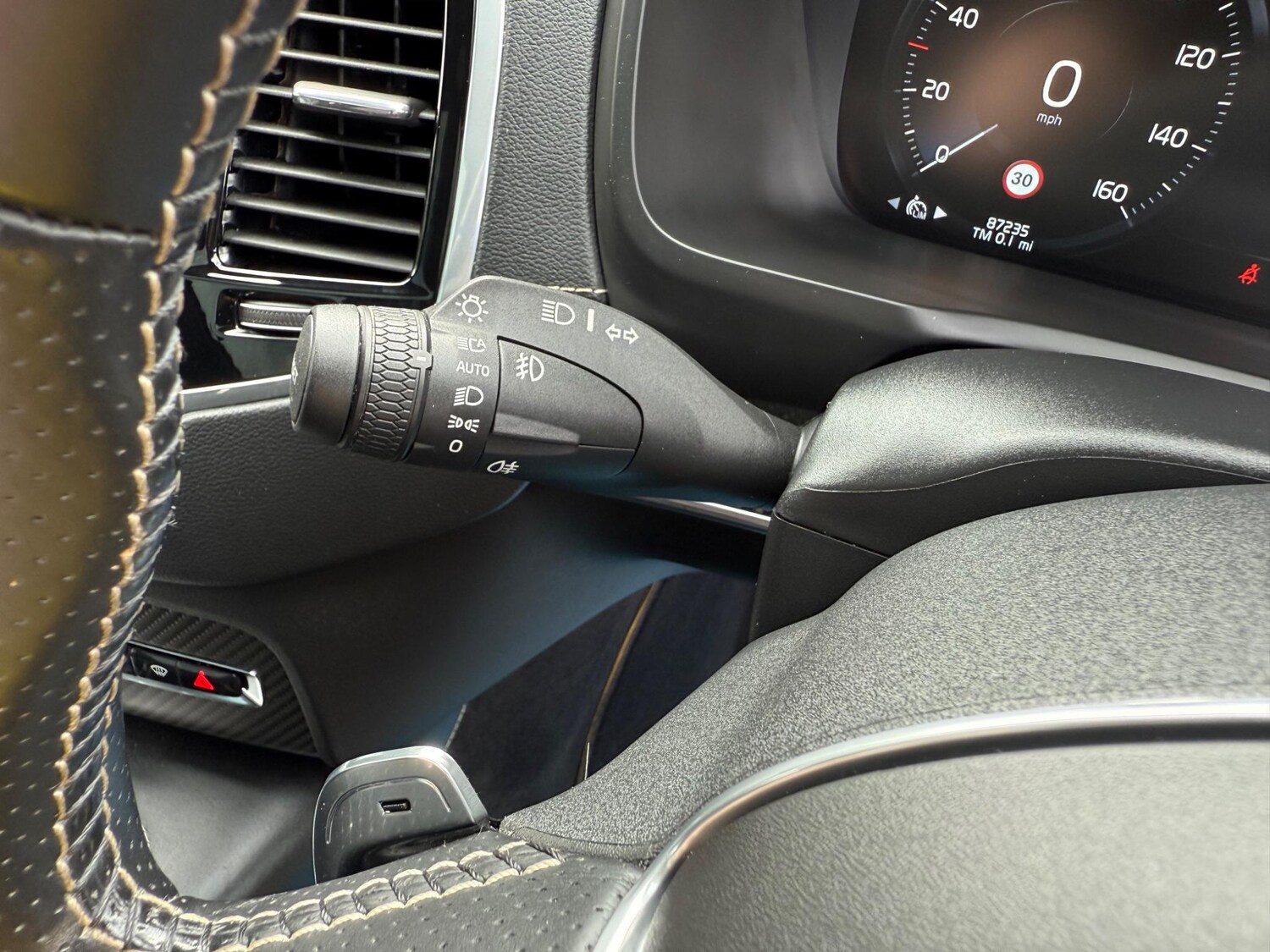 Used Volvo XC90 for sale - 77723890: Photo 31