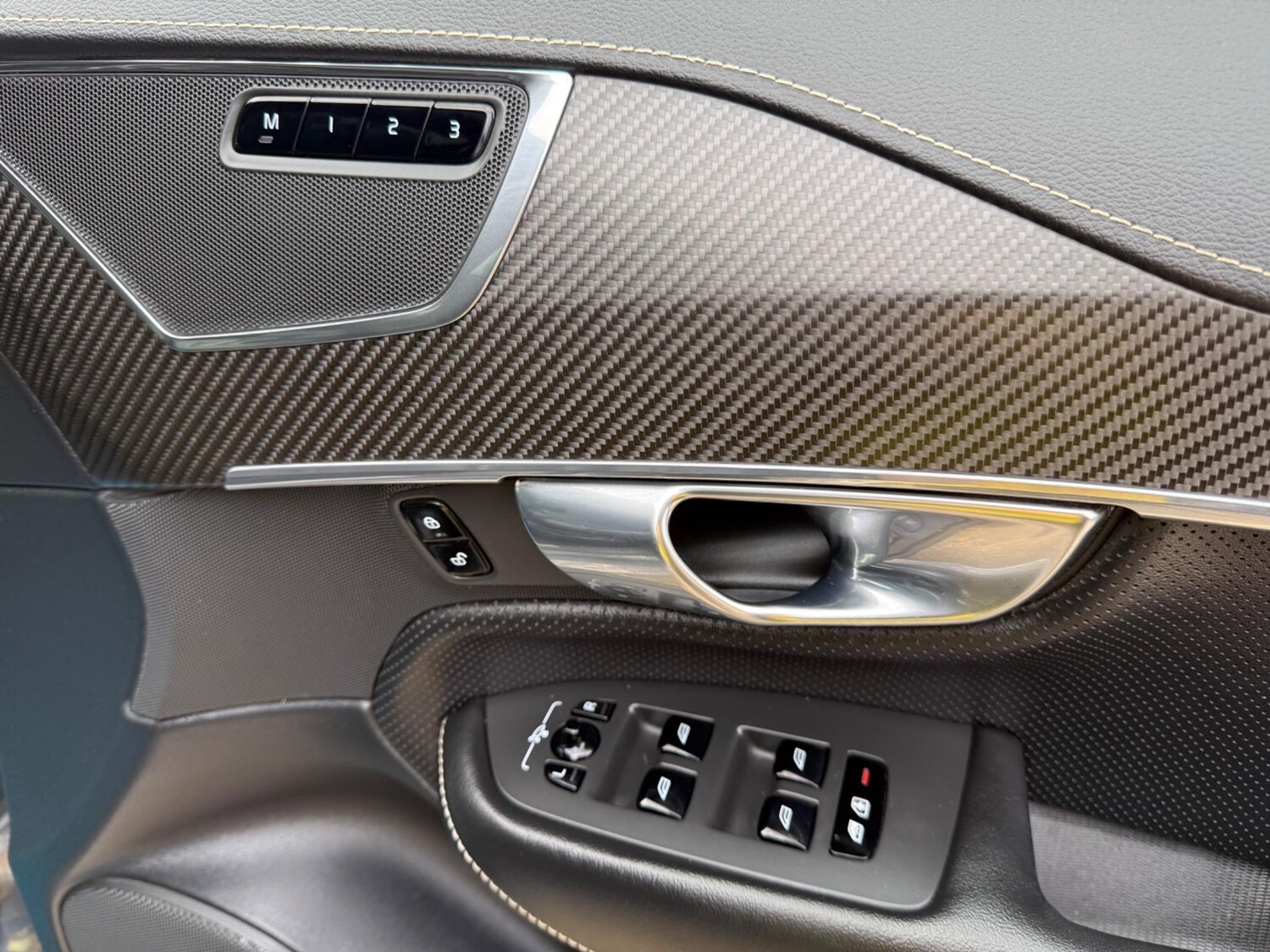 Used Volvo XC90 for sale - 77723890: Photo 42