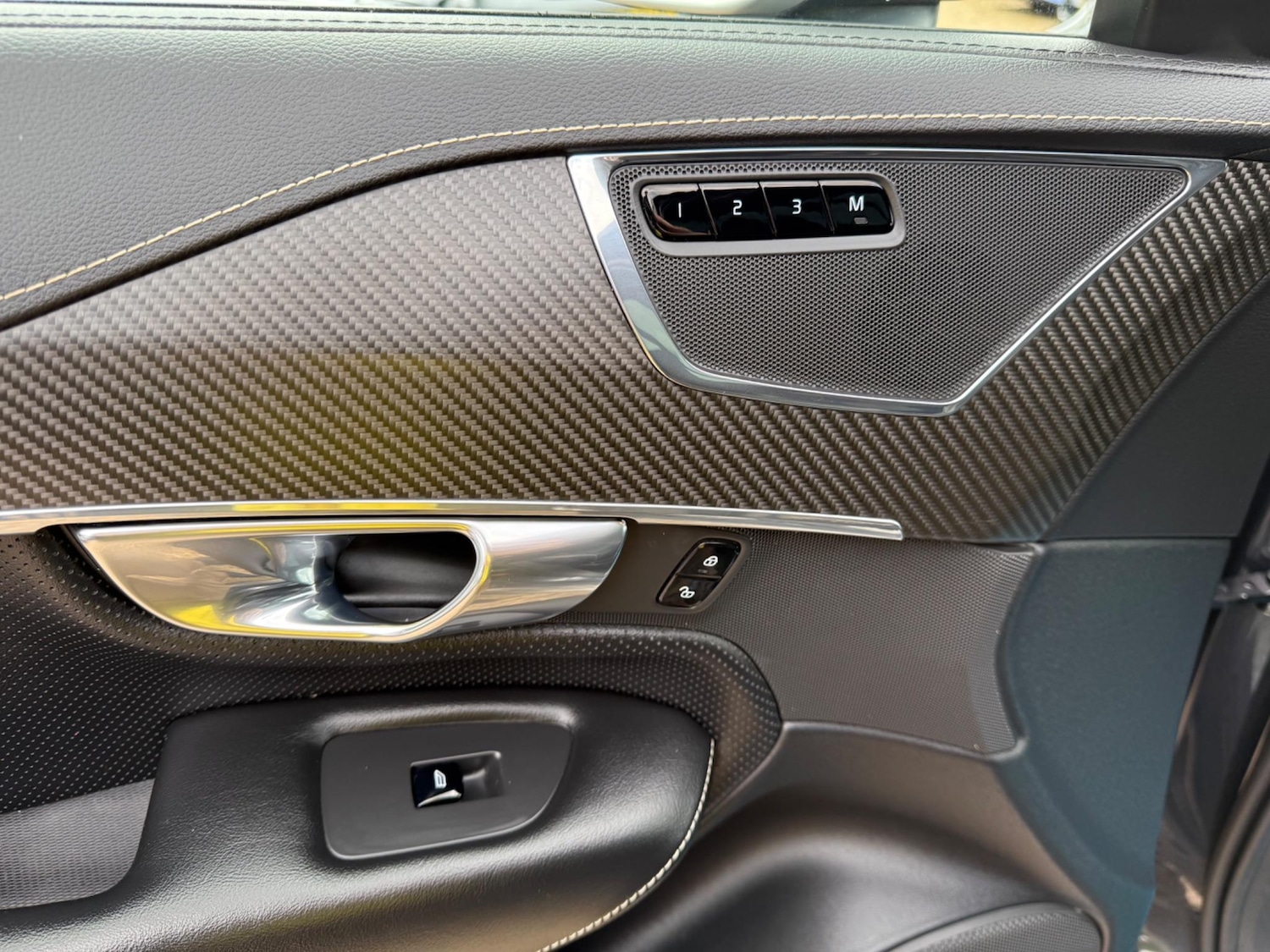 Used Volvo XC90 for sale - 77723890: Photo 44