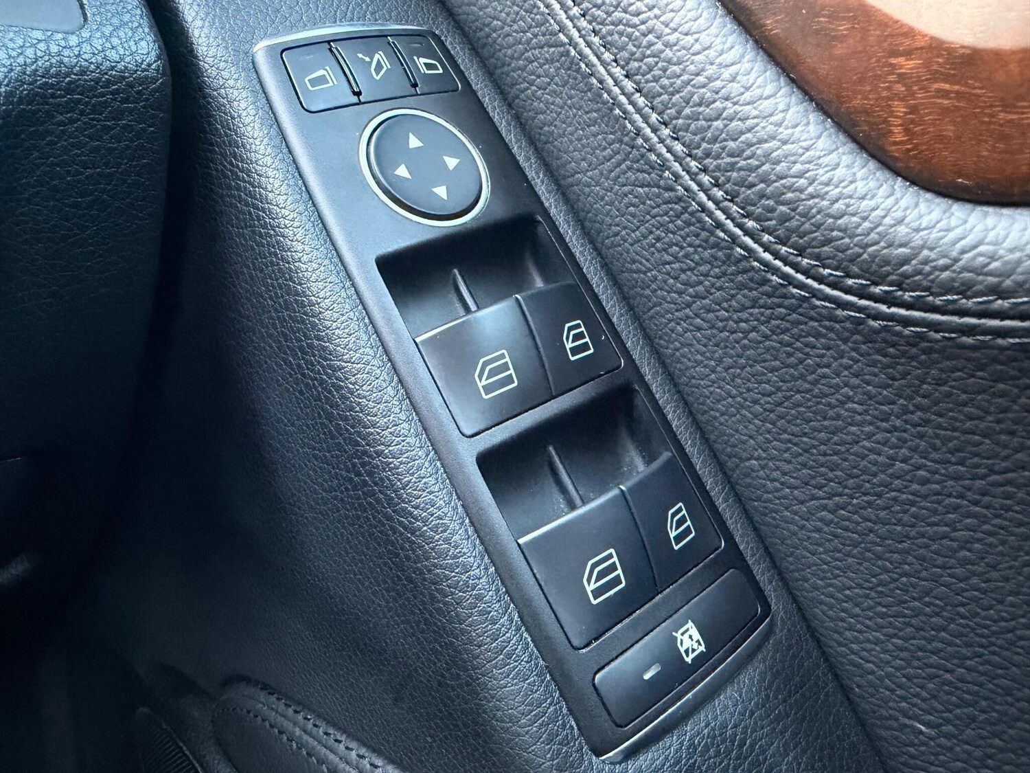 Used Mercedes-Benz C Class for sale - 77724123: Photo 44