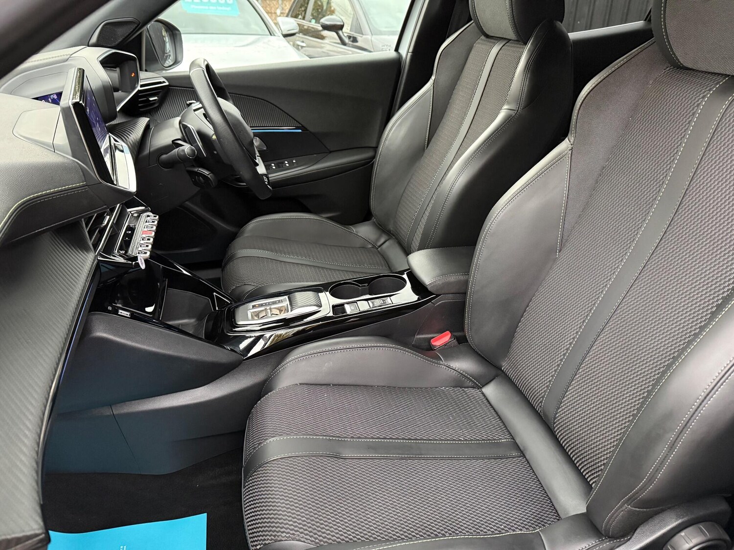 Used Peugeot 2008 2024 for sale - 77723442: Photo 15