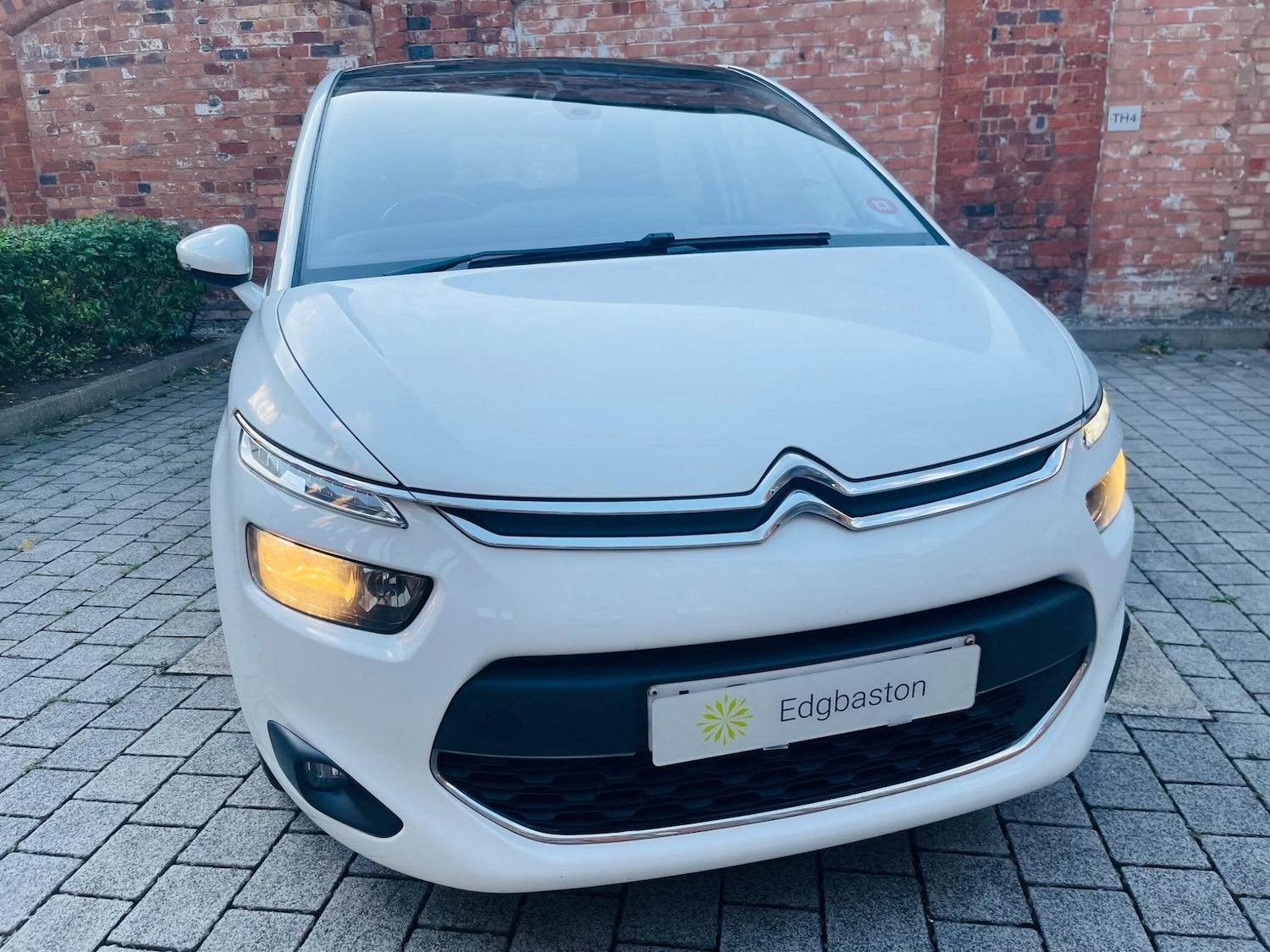 Used Citroen C4 Picasso 2013 for sale - 75670550: Photo 2