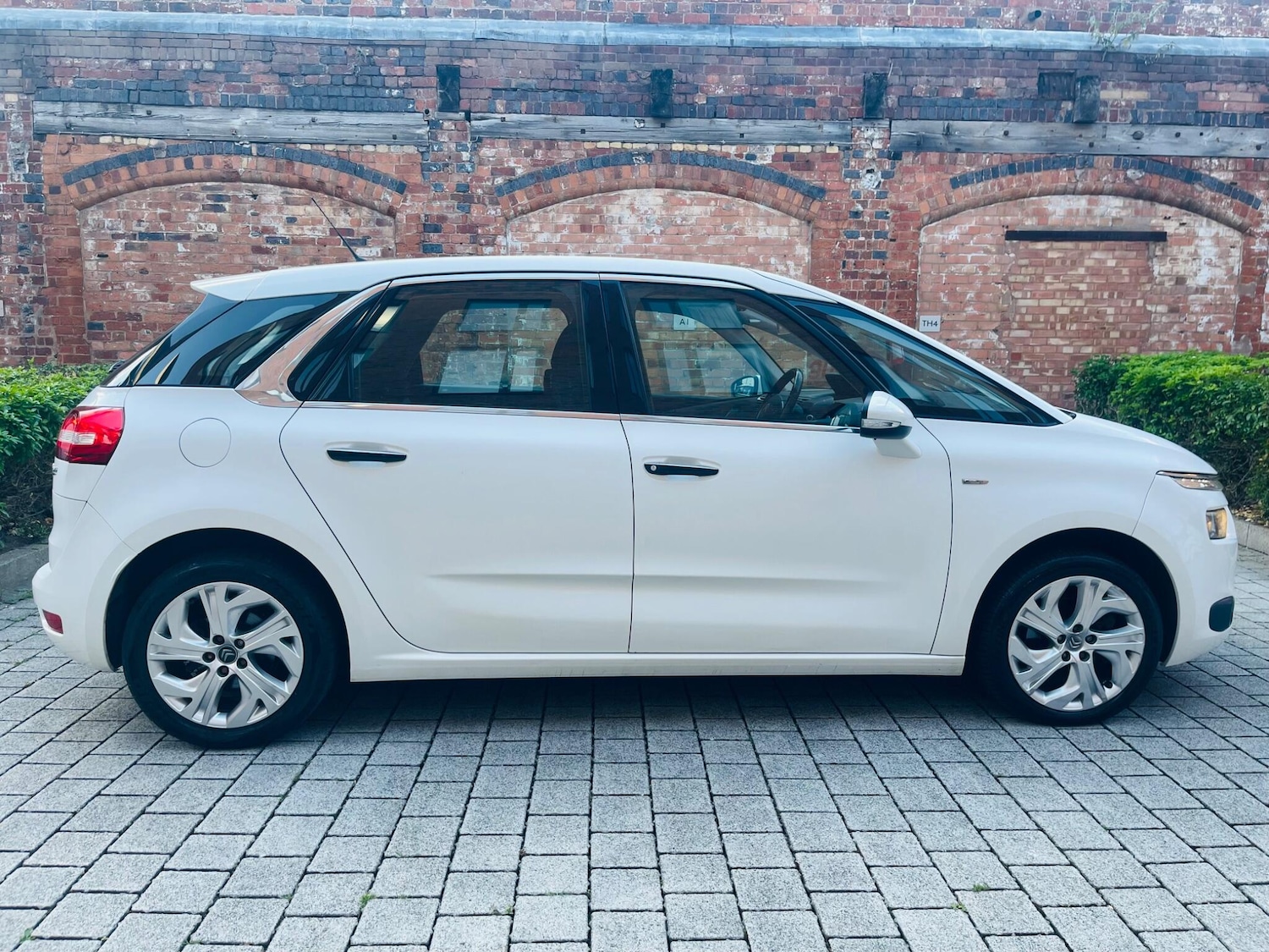 Used Citroen C4 Picasso 2013 for sale - 75670550: Photo 28