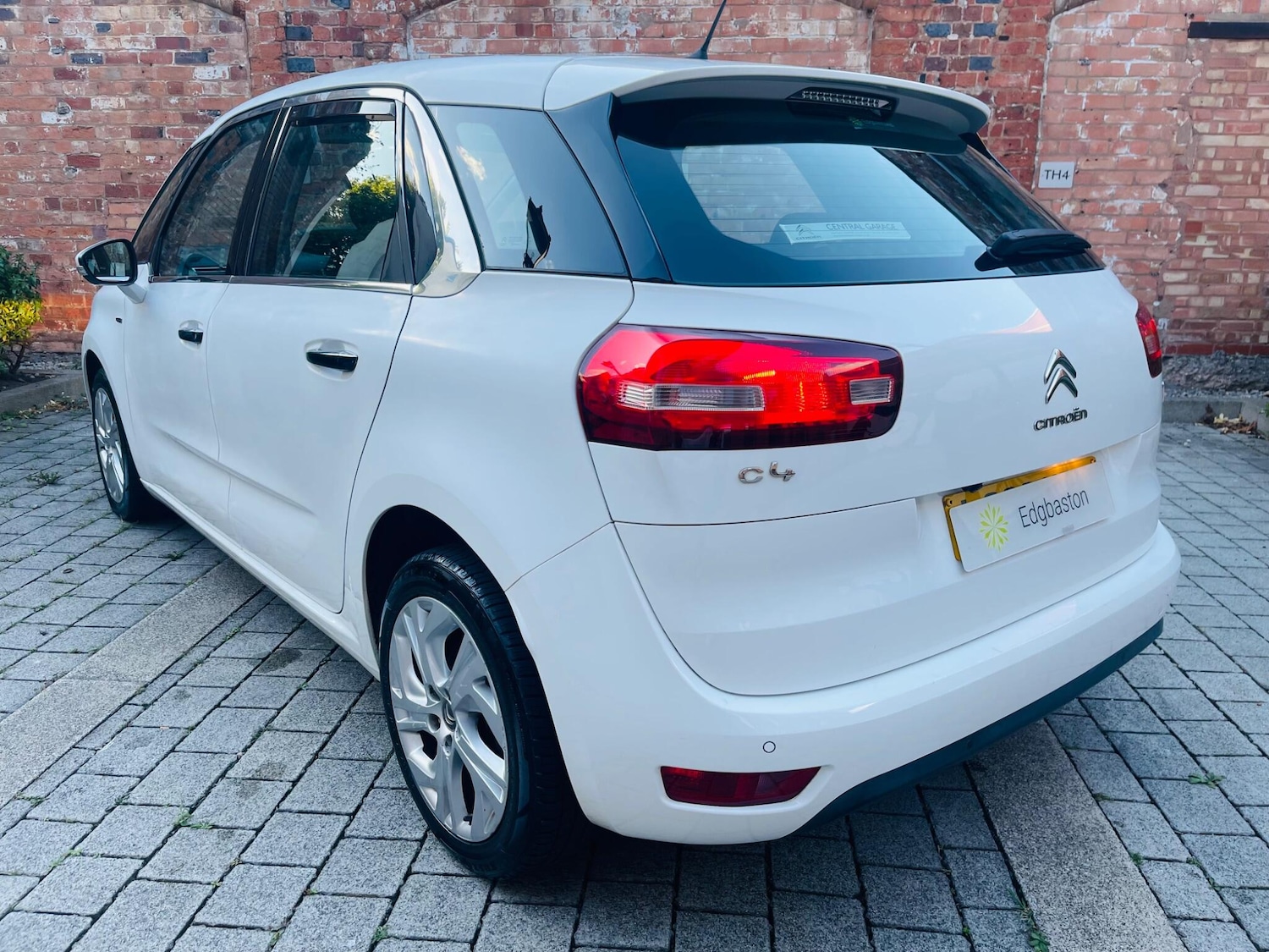 Used Citroen C4 Picasso 2013 for sale - 75670550: Photo 4