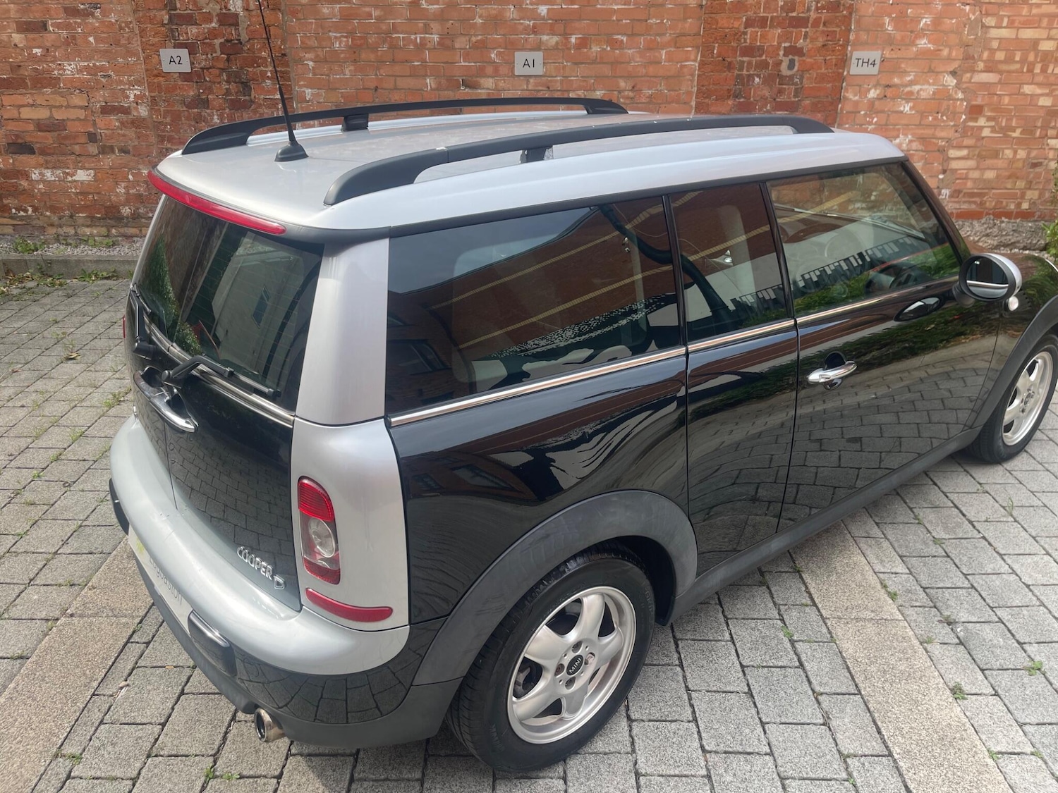 Vehicle 29