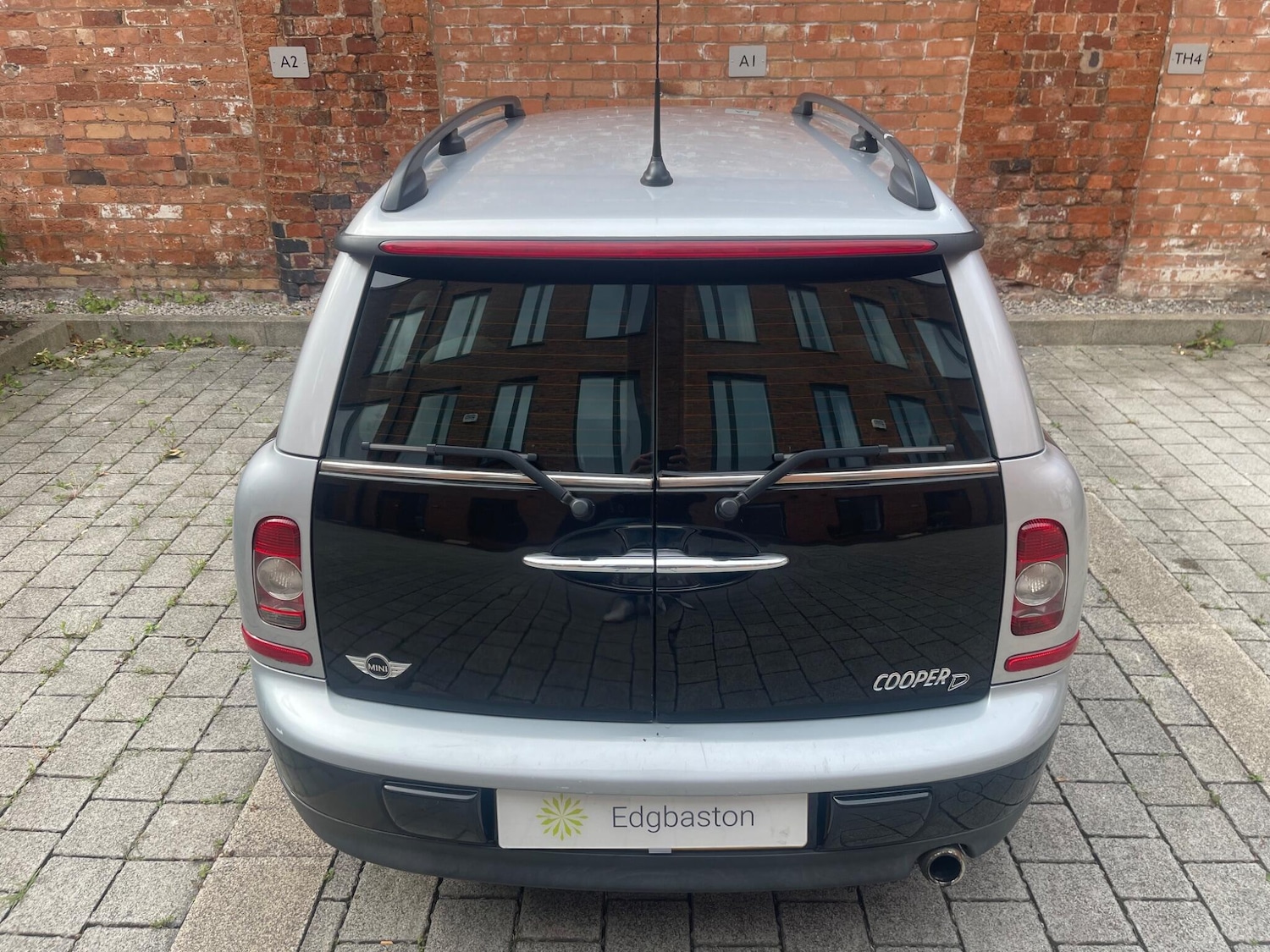 Vehicle 47