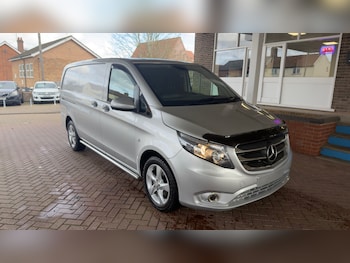 Used Mercedes-Benz Vito 2017 for sale - 77831819: Photo
