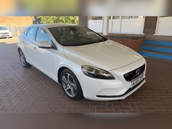 Used Volvo V40 undefined for sale - 79251640: Photo