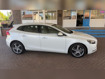 Used Volvo V40 undefined for sale - 79251640: Photo