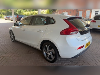 Used Volvo V40 undefined for sale - 79251640: Photo