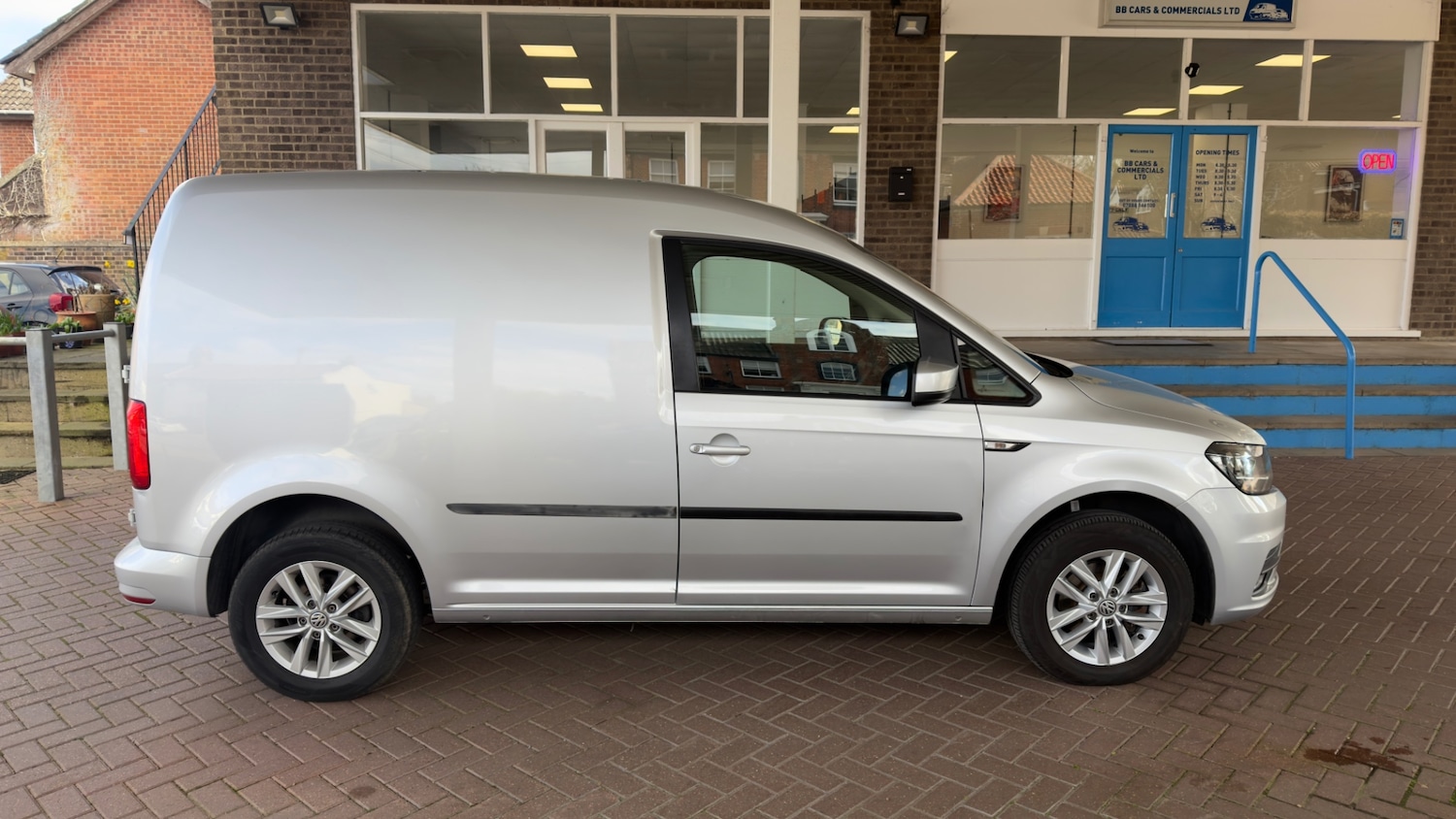 Used Volkswagen Caddy 2019 for sale - 78108039: Photo 2