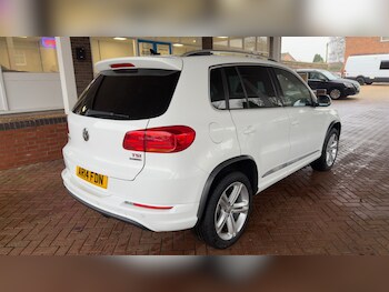 Used Volkswagen Tiguan undefined for sale - 77818256: Photo