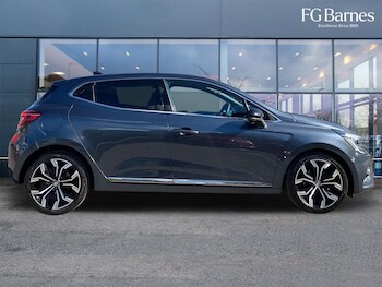 Used Renault Clio 2022 for sale - 75826749: Photo
