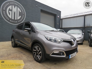 Used Renault Captur 2016 for sale - 76075988: Photo