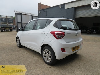Used Hyundai i10 2016 for sale - 78932363: Photo