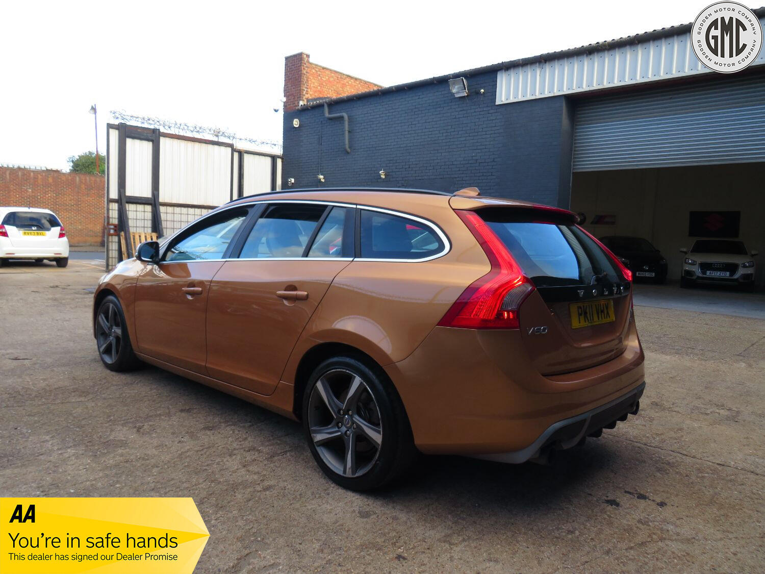 Used Volvo V60 2011 for sale - 77089892: Photo 4
